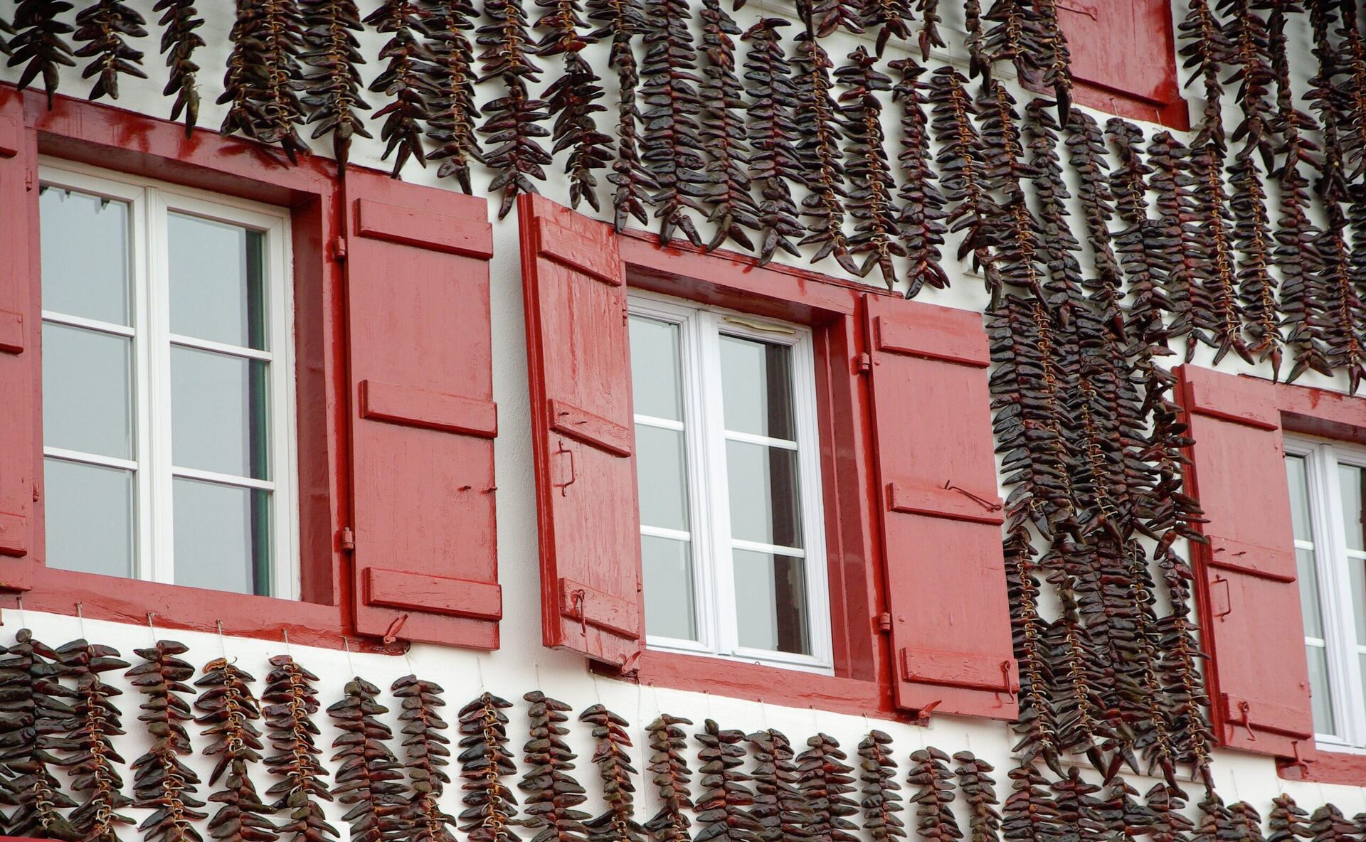 architecture-house-window-wall-balcony-france-1084569-pxhere.com